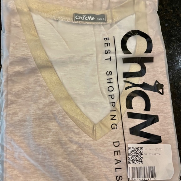 New V-Neck Shirt Sleeve color block T-Shirt - Picture 5 of 5